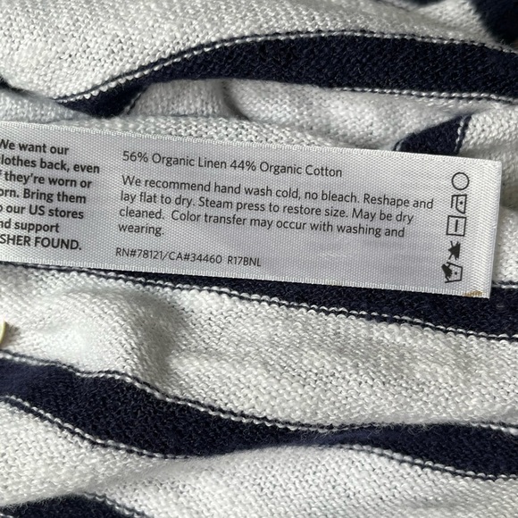 Eileen Fisher Top - Picture 6 of 9